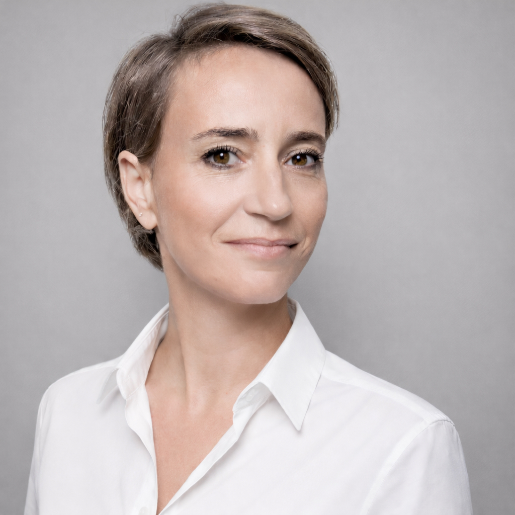 Emmanuelle COMBES Directrice des investissements Immobiliers