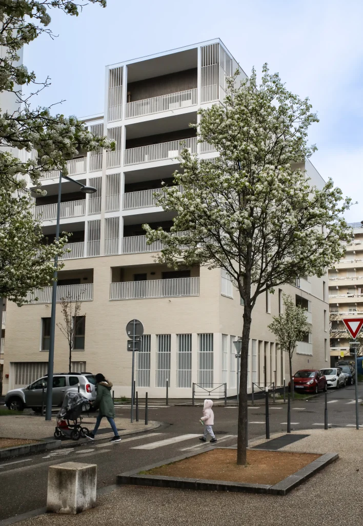 Bannière hero page d'accueil Foncière Logement